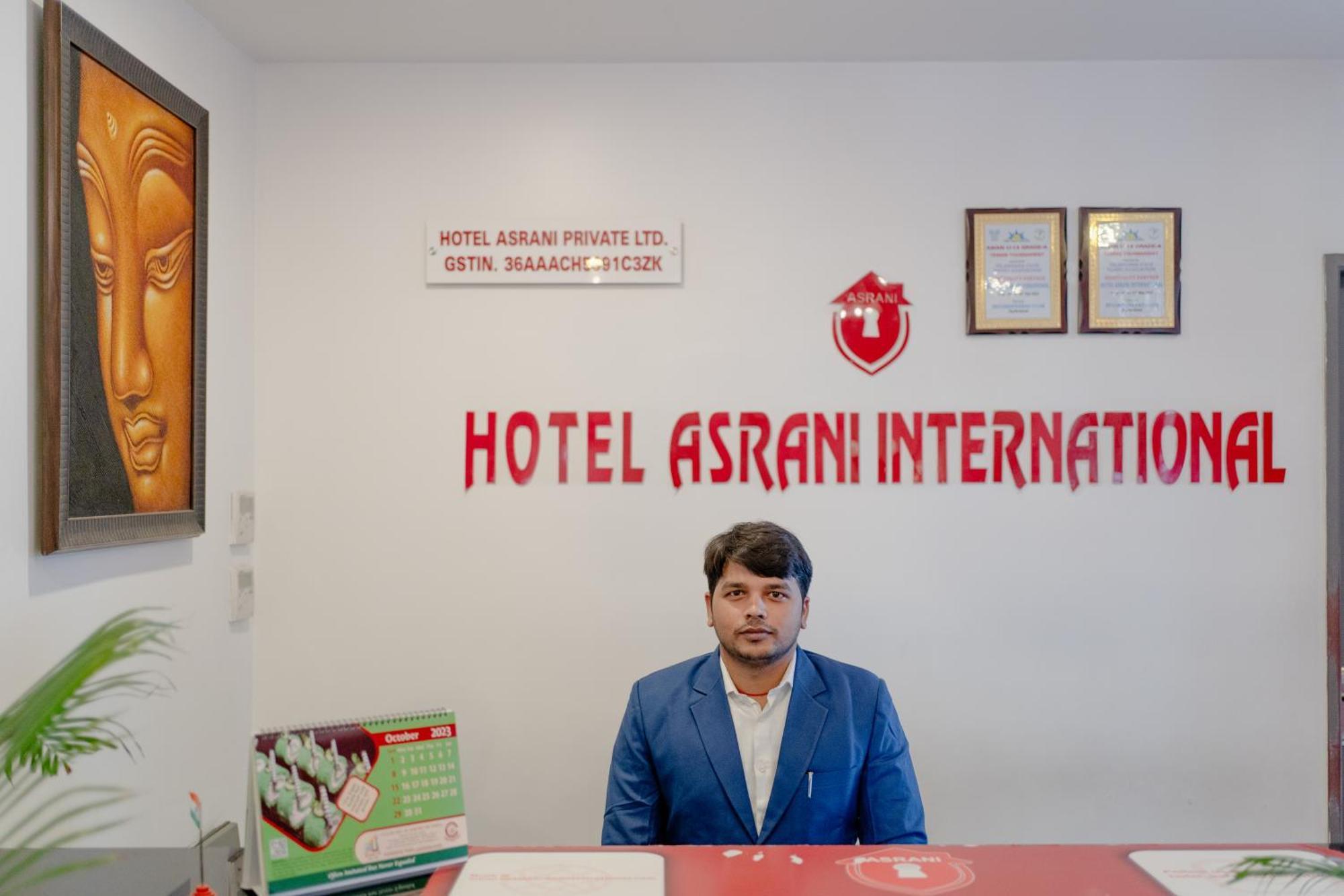 Hotel Asrani International Secundurabad エクステリア 写真